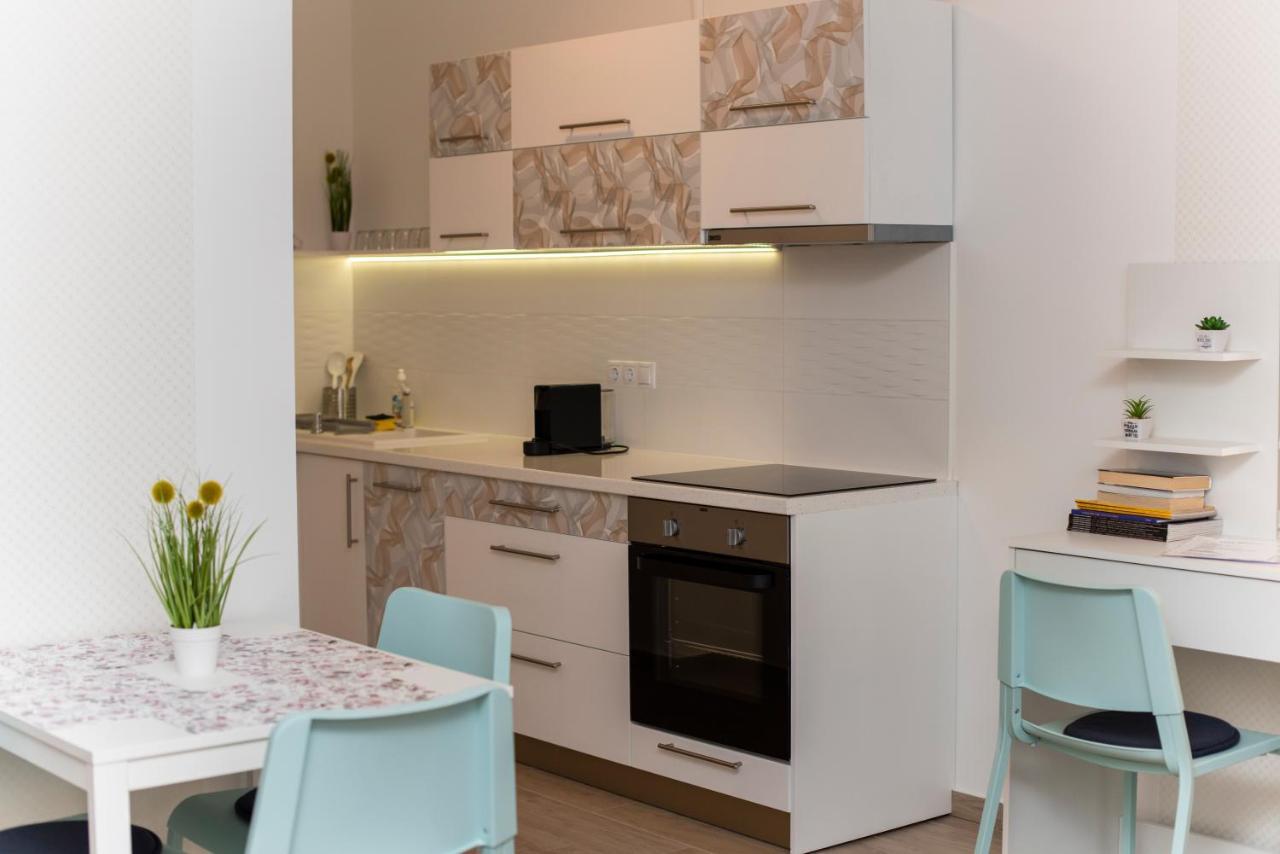 Lovely Apartman- Free Parking 佩奇 外观 照片