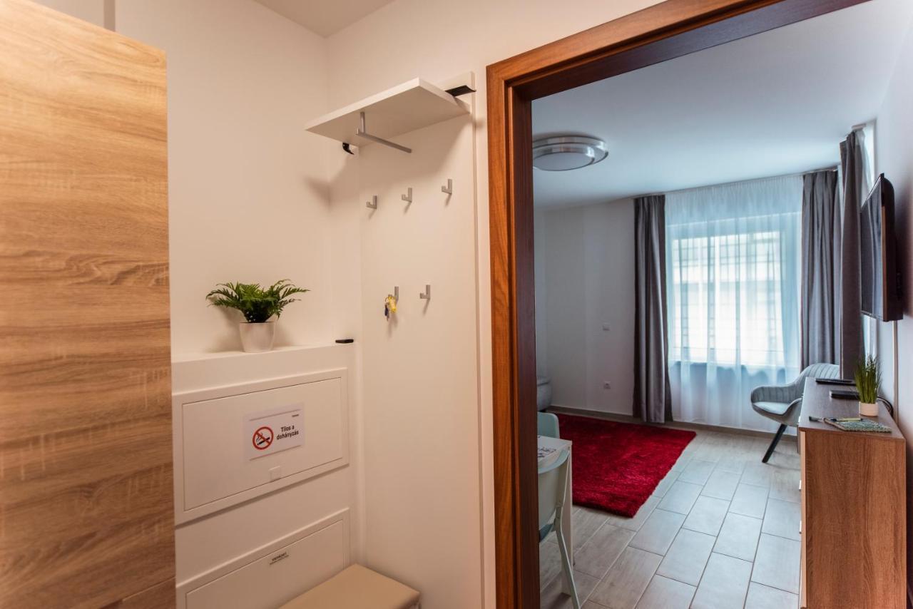 Lovely Apartman- Free Parking 佩奇 外观 照片