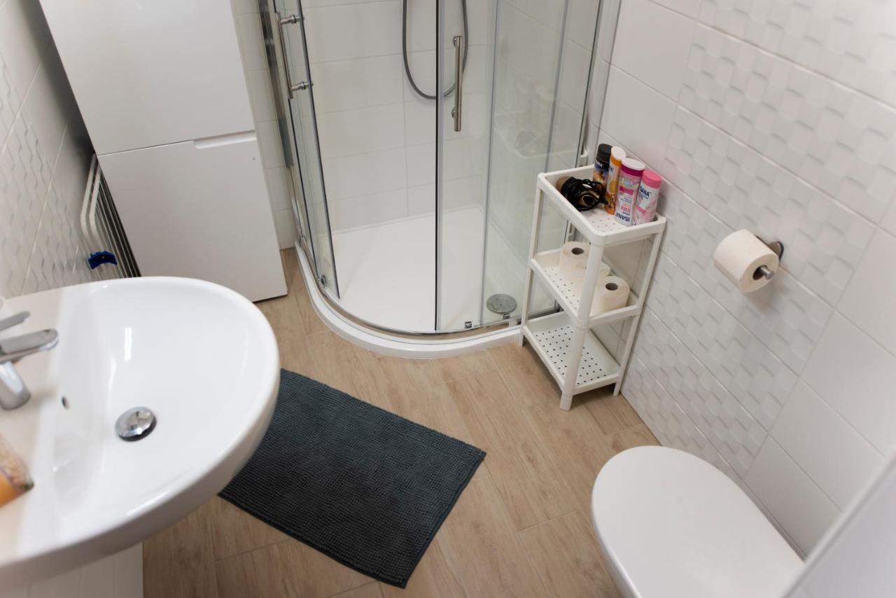 Lovely Apartman- Free Parking 佩奇 外观 照片